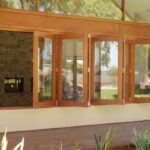 🌲✨Las ventanas de madera con vidrio para exterior: la elegancia que tu hogar necesita 🏡