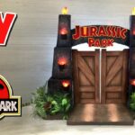 🚪🦖 ¡Descubre las fascinantes puertas Jurassic Park y adéntrate en un mundo prehistórico! 🌴