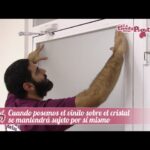 🏢 Transforma tus ventanas de vidrio en obras de arte con el vinilo para ventanas 🎨